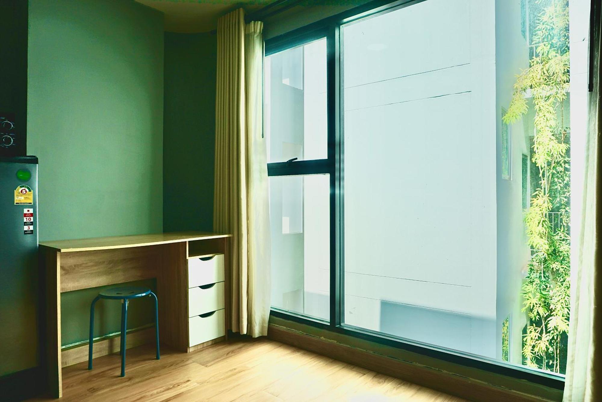Hip And Funky Apartment Silom Soi 3, With Rooftop View กรุงเทพมหานคร ภายนอก รูปภาพ