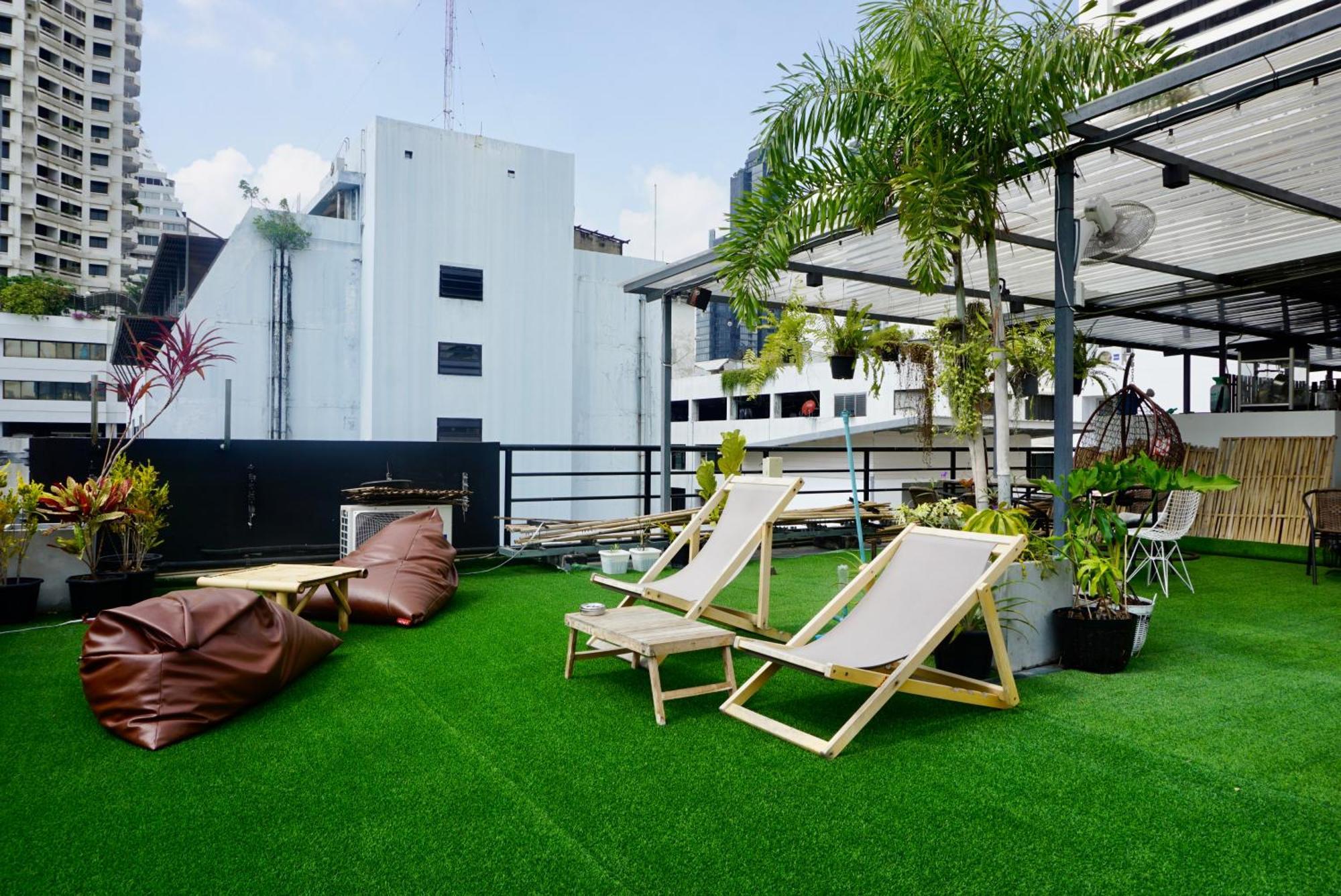 Hip And Funky Apartment Silom Soi 3, With Rooftop View กรุงเทพมหานคร ภายนอก รูปภาพ