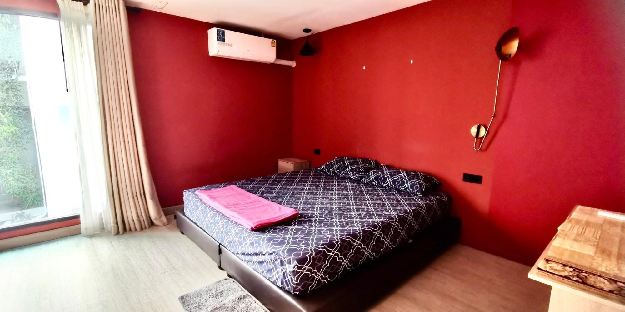 Hip And Funky Apartment Silom Soi 3, With Rooftop View กรุงเทพมหานคร ภายนอก รูปภาพ